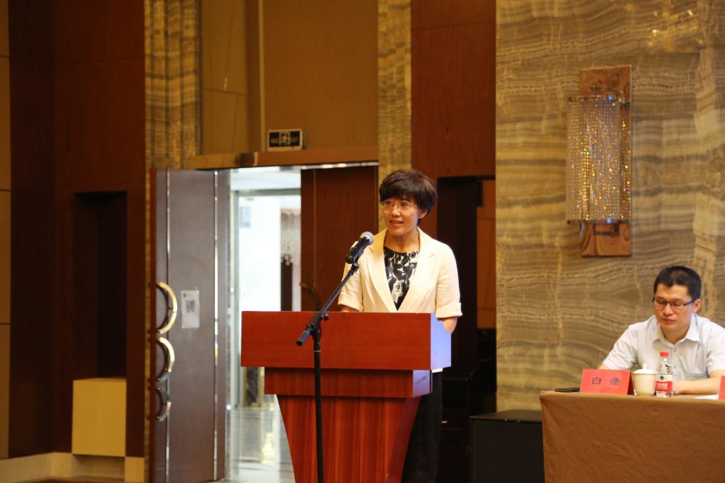 继续教育学院院长宋珽作工作报告